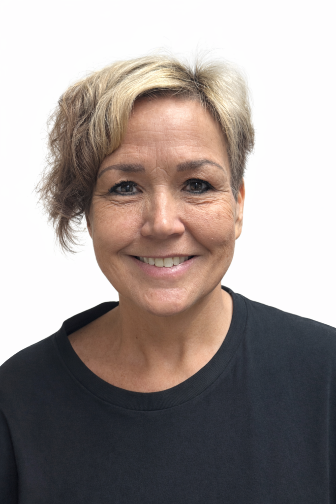 Jennifer Jones2 Don=mcanh